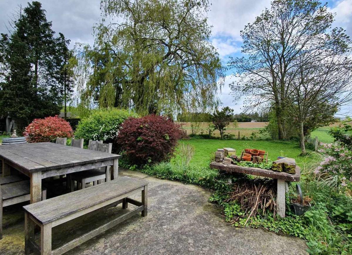 Brugelette Mévergnieslez-Lens